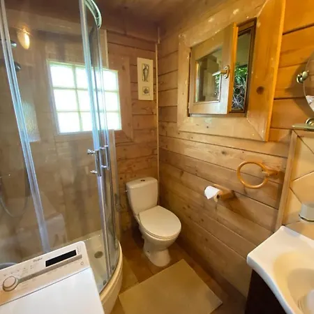 Dom Z Jacuzzi Nad Jeziorem Orzysz-mazury *