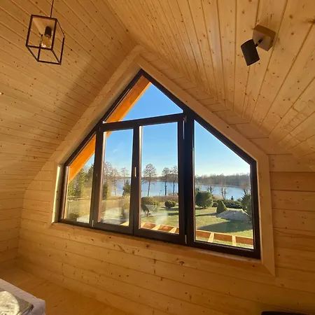 Dom Z Jacuzzi Nad Jeziorem Orzysz-mazury * 오지시